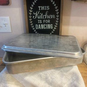 Vintage Mirro Cake Pan with Lid